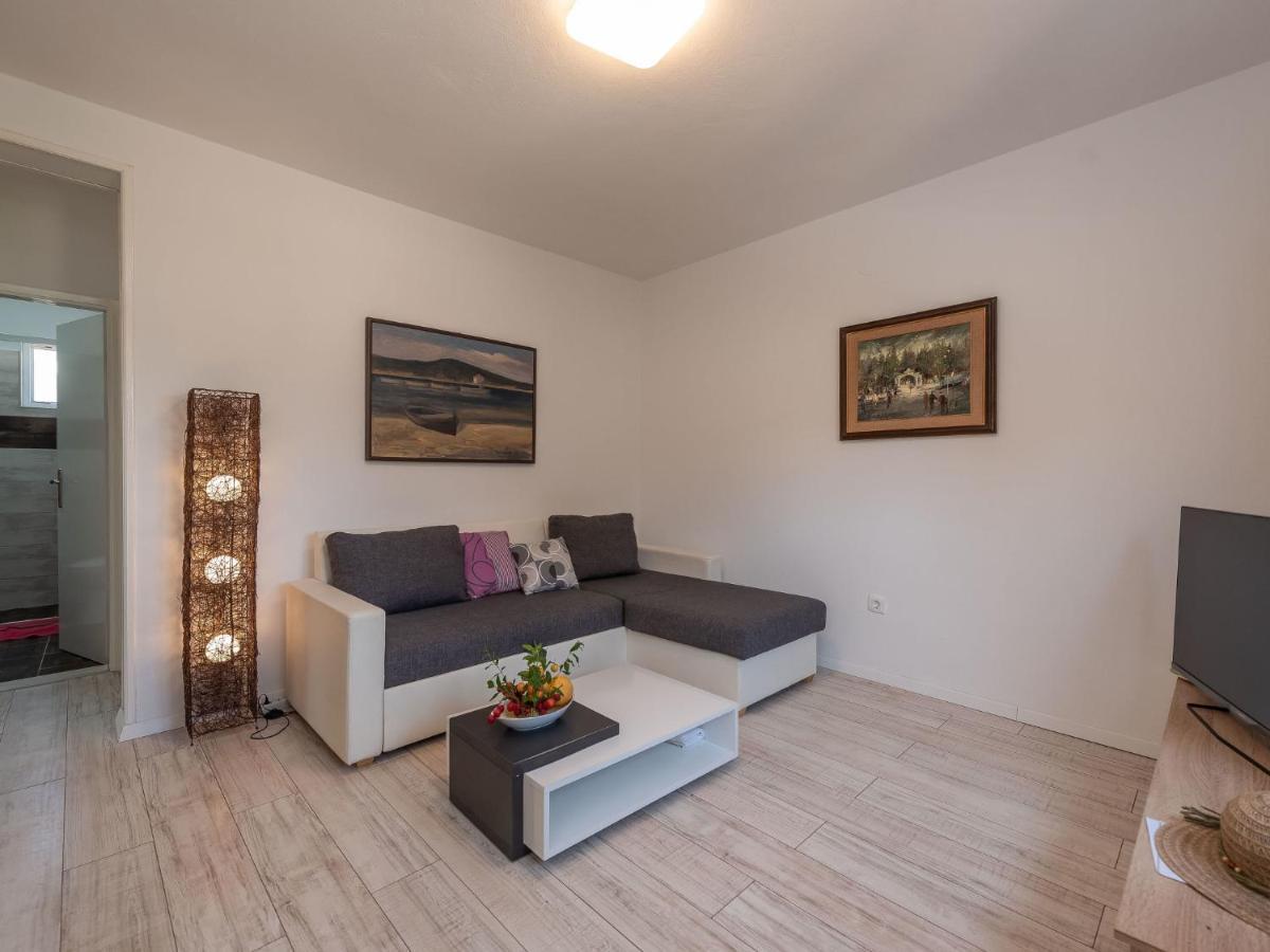 Holiday Home Milka By Interhome Pridraga Exterior photo